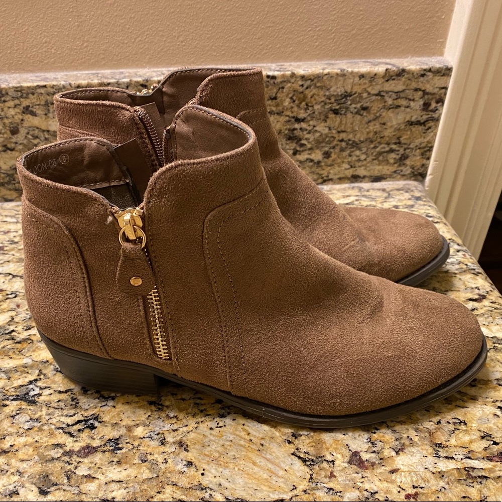 Refresh Tildon Booties - Picture 2 of 8
